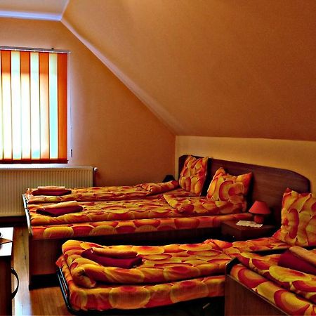 Picnic Panzio Bed and Breakfast Lunca de Sus Εξωτερικό φωτογραφία