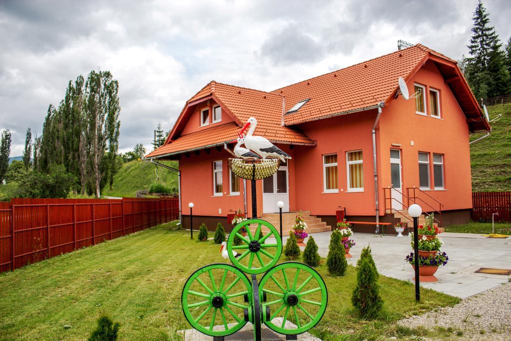 Picnic Panzio Bed and Breakfast Lunca de Sus Εξωτερικό φωτογραφία
