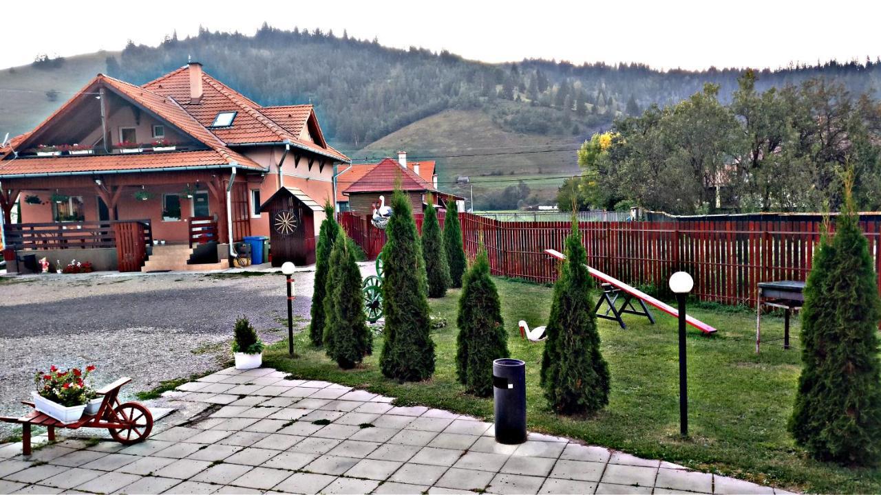 Picnic Panzio Bed and Breakfast Lunca de Sus Εξωτερικό φωτογραφία