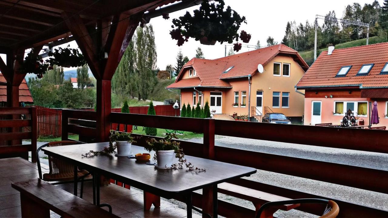 Picnic Panzio Bed and Breakfast Lunca de Sus Εξωτερικό φωτογραφία